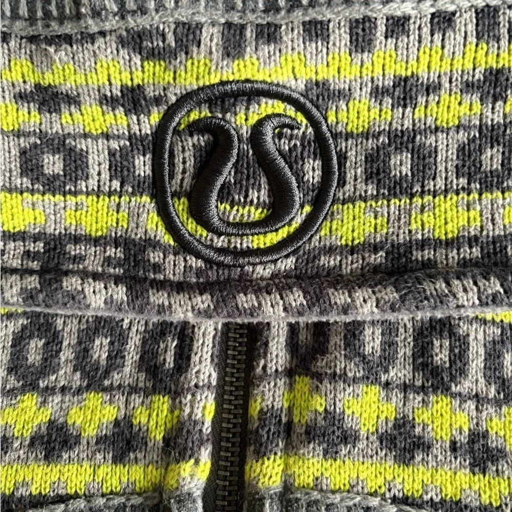 Vintage Lululemon Scuba Hoodie Special Edition Fair Isle Gray & Yellow - Picture 5 of 9